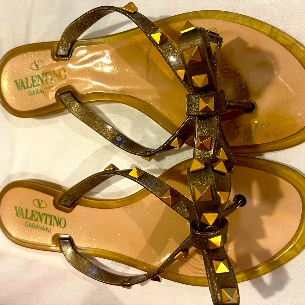 Valentino Rock stud flip flop